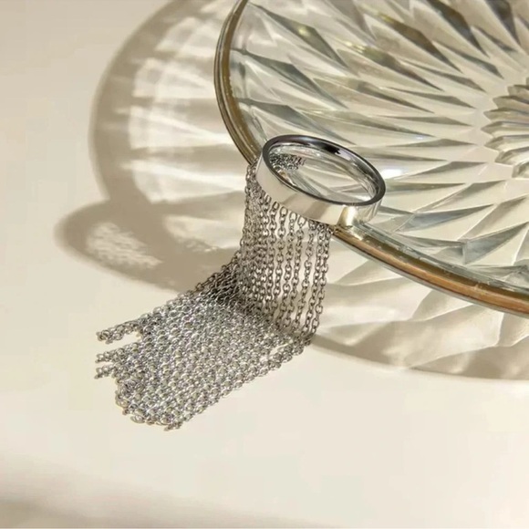 Anthropologie Metallic Chain Tassel Stainless Steel Waterproof Ring - Picture 3 of 15